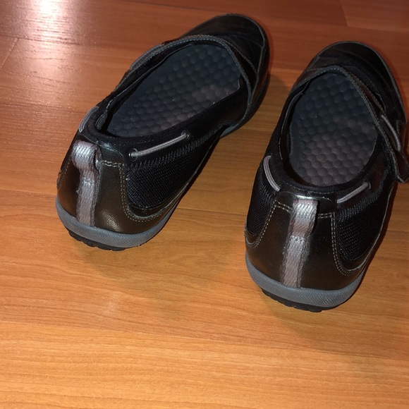 Shoes - Picture 3 of 3